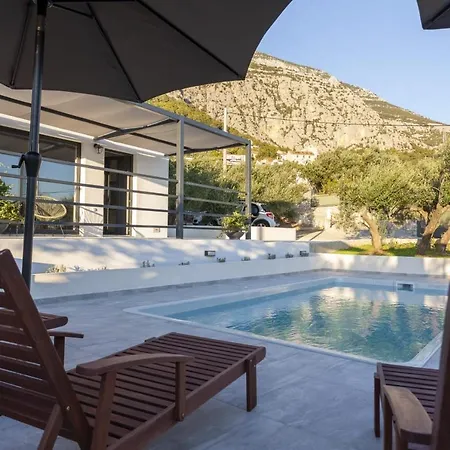 Olive Lounge House * Makarska