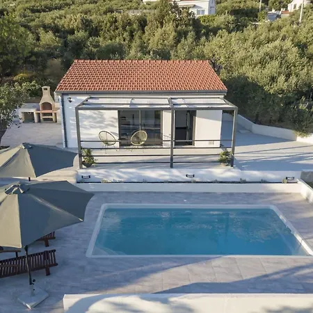 Olive Lounge House Holiday home Makarska